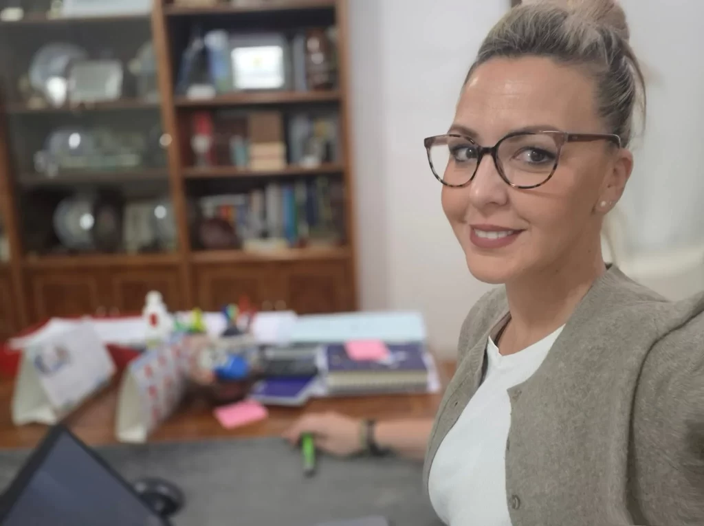 Alcaldesa Sobradiel Ainhoa Gracia Cameo